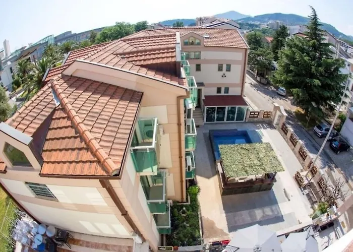 Domador Rooms & Apartments