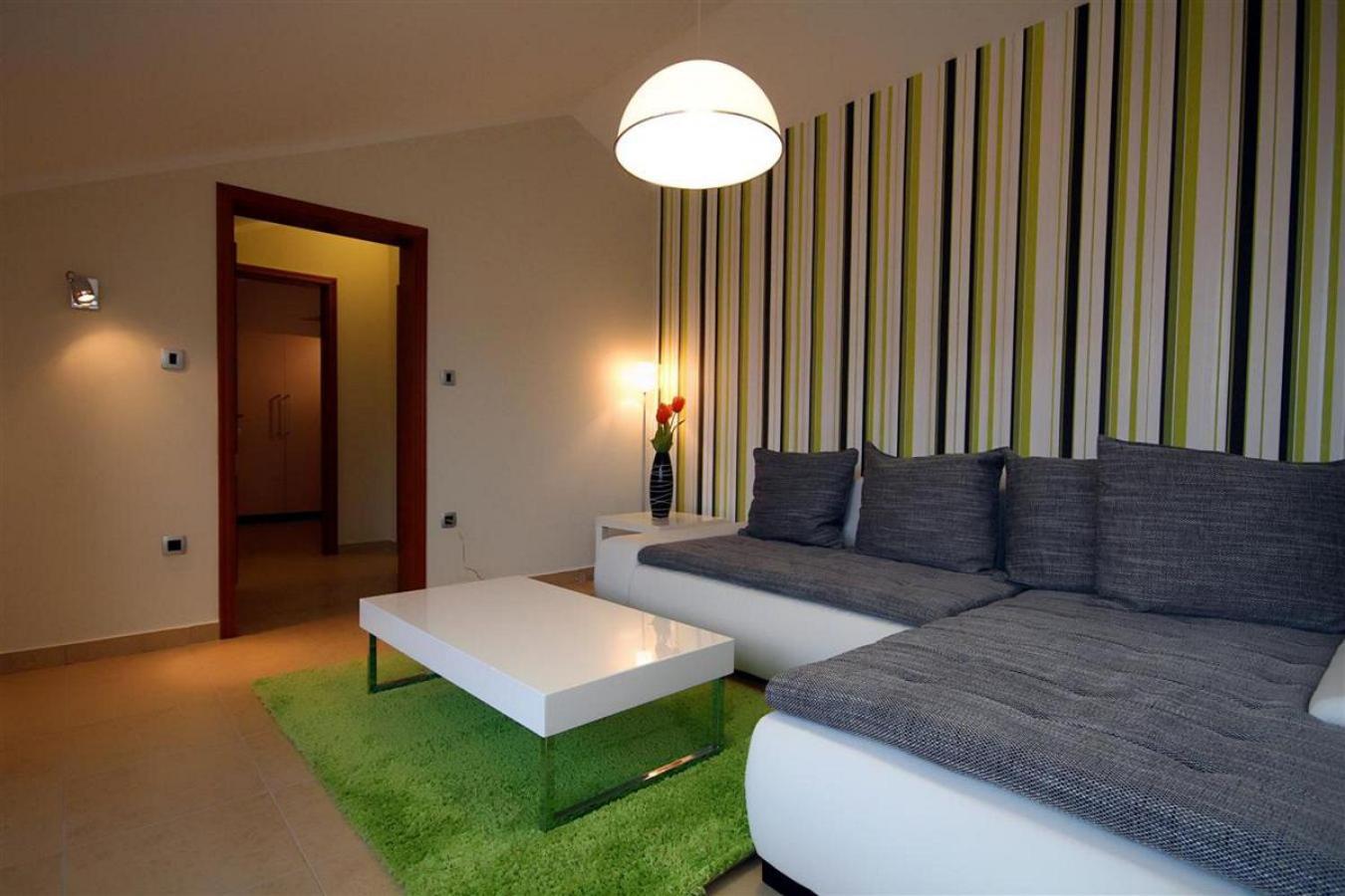 Apartment Domador & *